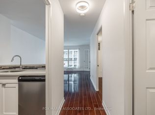 7 Carlton St #714, Toronto, ON M5B 2M3