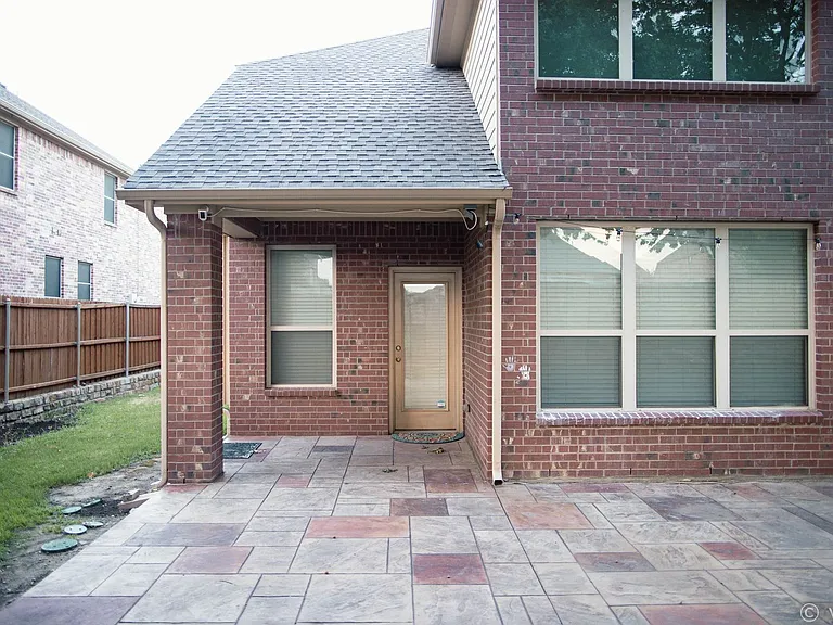 907 Appalachian Dr — Photo 6