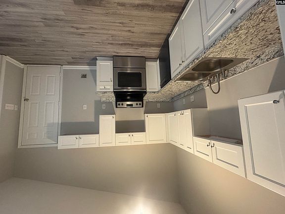 2nd image of 17 Bradstone Cir