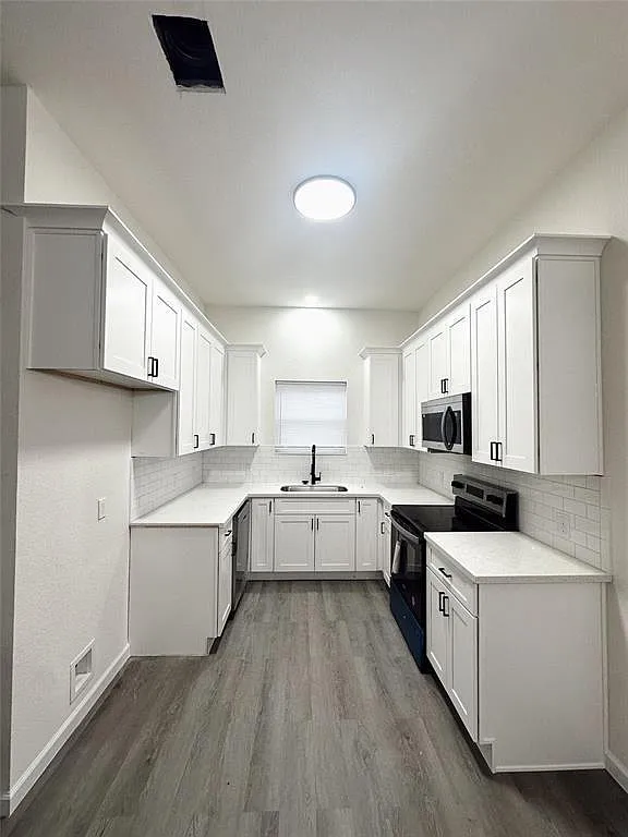 3 bed, 2.0 bath, 1069 sqft, $2,100 — Photo 4