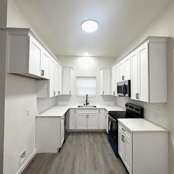 320 Tennessee St #B — Photo 4