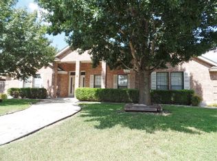5 Birch Cir, Uvalde, TX 78801