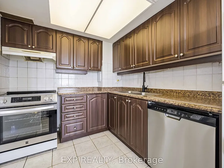 715 Don Mills Rd #Penthouse 08 — Photo 11