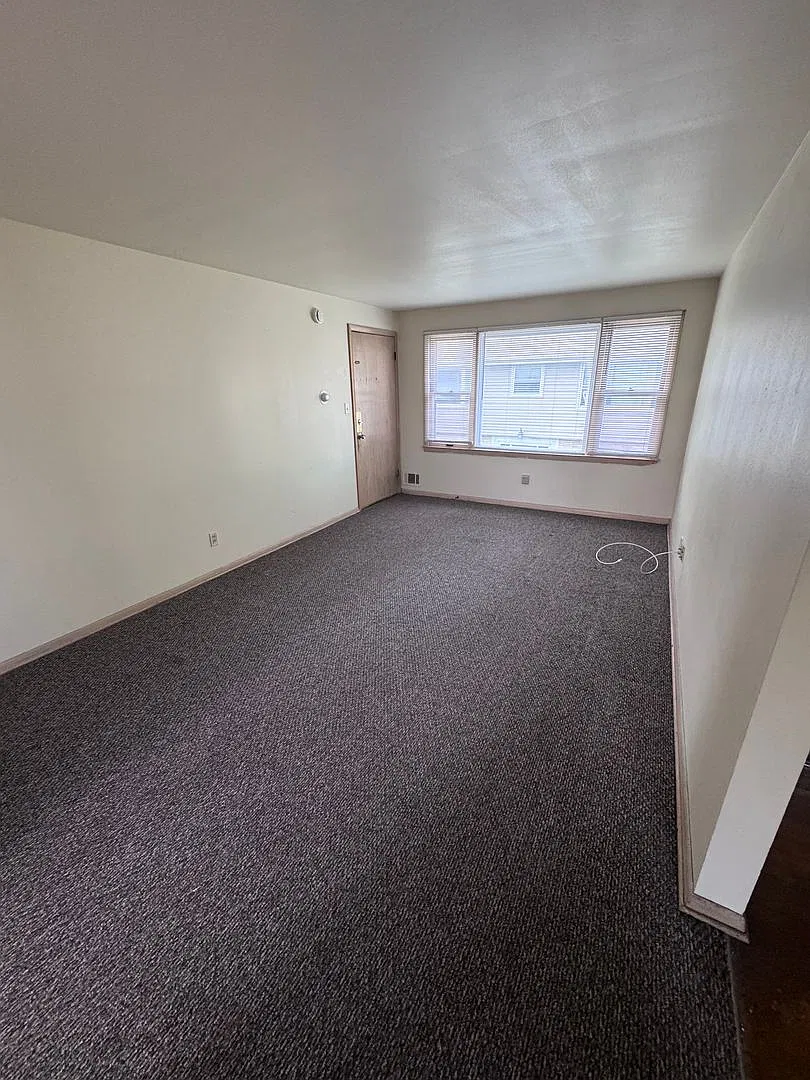 3929 Erie St. — Photo 3