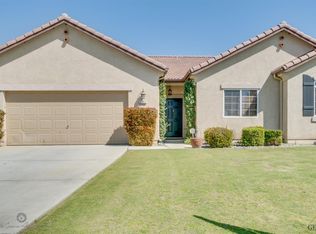 6302 Catarata St, Bakersfield, CA 93311