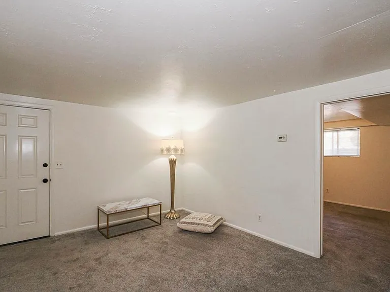 2513 S Park St — Photo 6