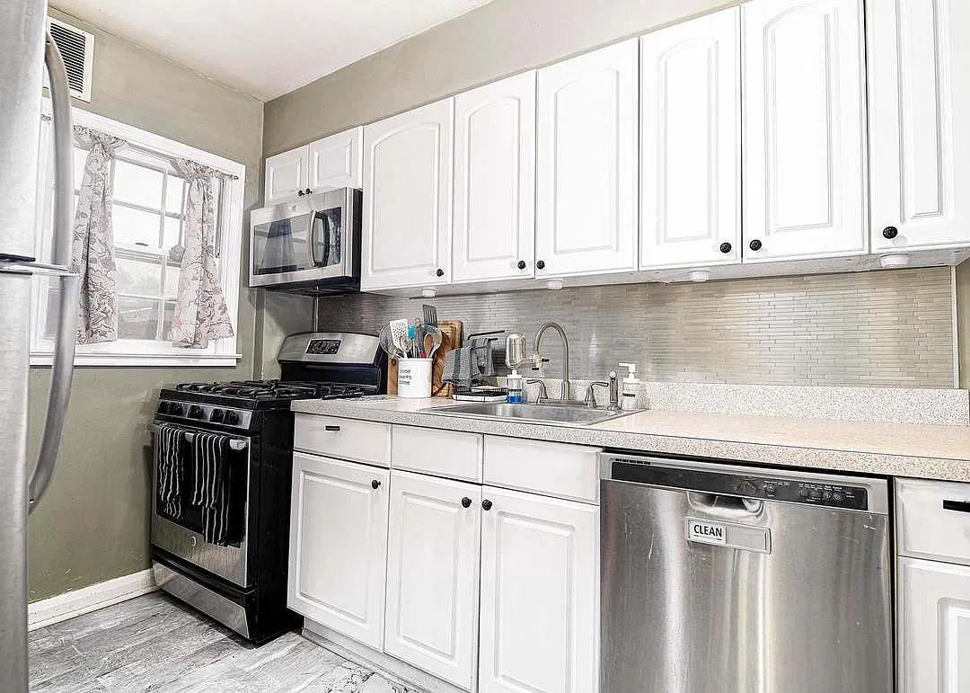 1 bed, $900 — Photo 3