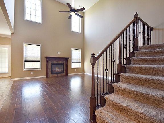 4th image of 2838 McManus Cir