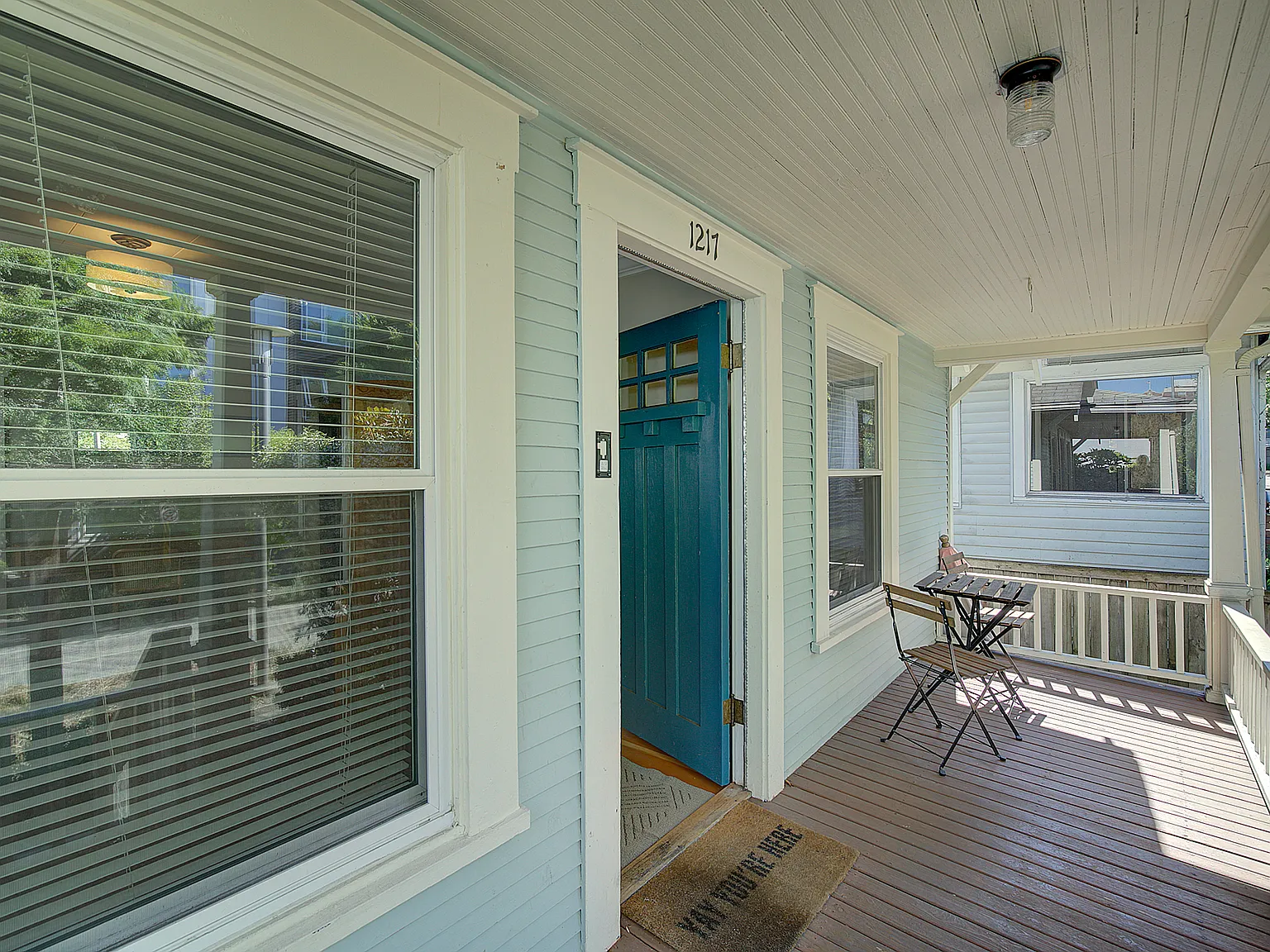 1217 E James Ct — Photo 4