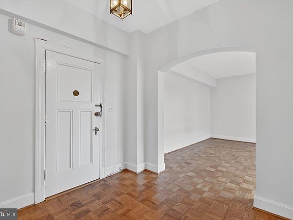 5th image of 4000 Cathedral Ave NW APT 534B