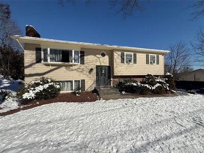 135 Standish Drive, Pearl River, NY, 10965