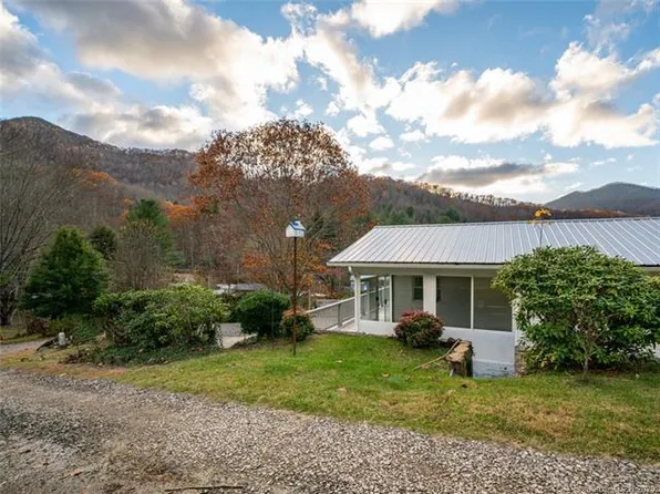 77 Country Mdws, Burnsville, NC 28714