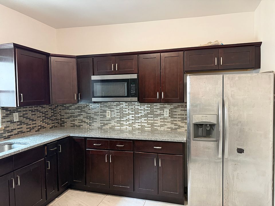 1st image of 1344 Purdy St #1