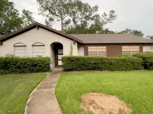 2610 Moss Hill Drive, Houston, TX 77080
