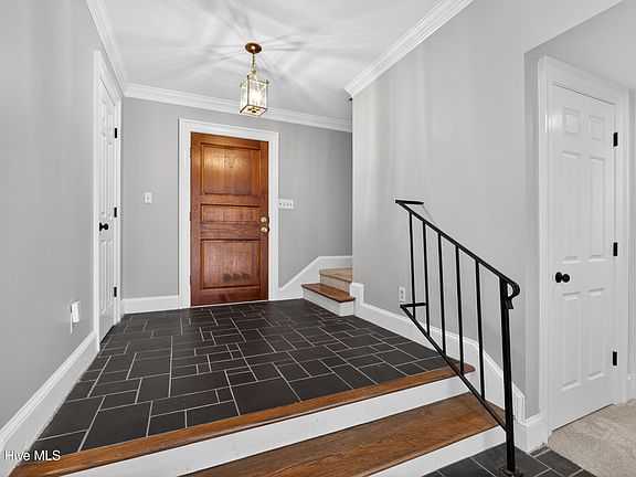 3rd image of 2106 Mcdowell Street