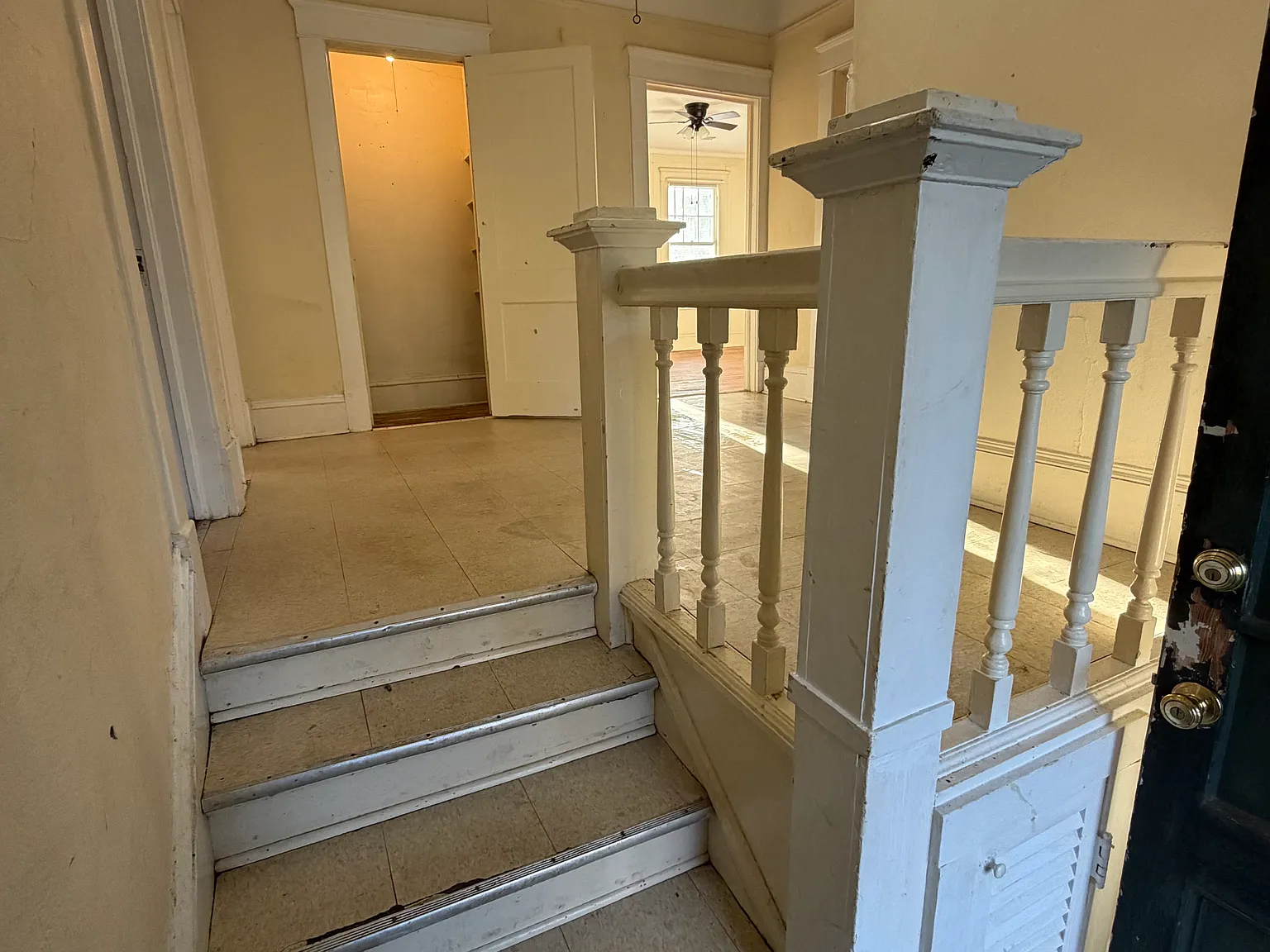 2 bed, 1300 sqft, $950 — Photo 1
