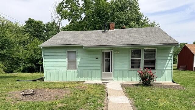 1st image of 631 E Thomas St