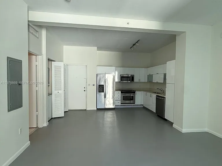 234 NE 3rd St #908 — Photo 3