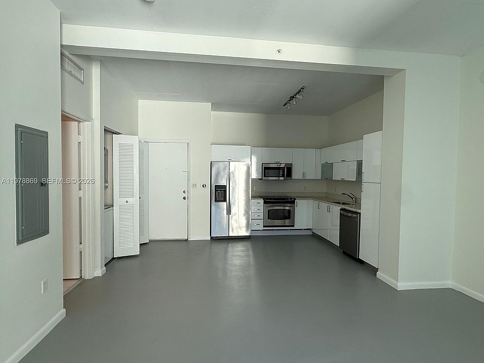234 NE 3rd St APT 908, Miami, FL 33132 | Zillow