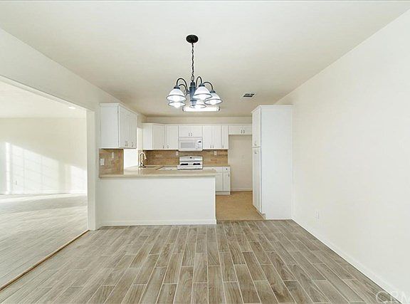 5th image of 2642 S Sacramento Pl