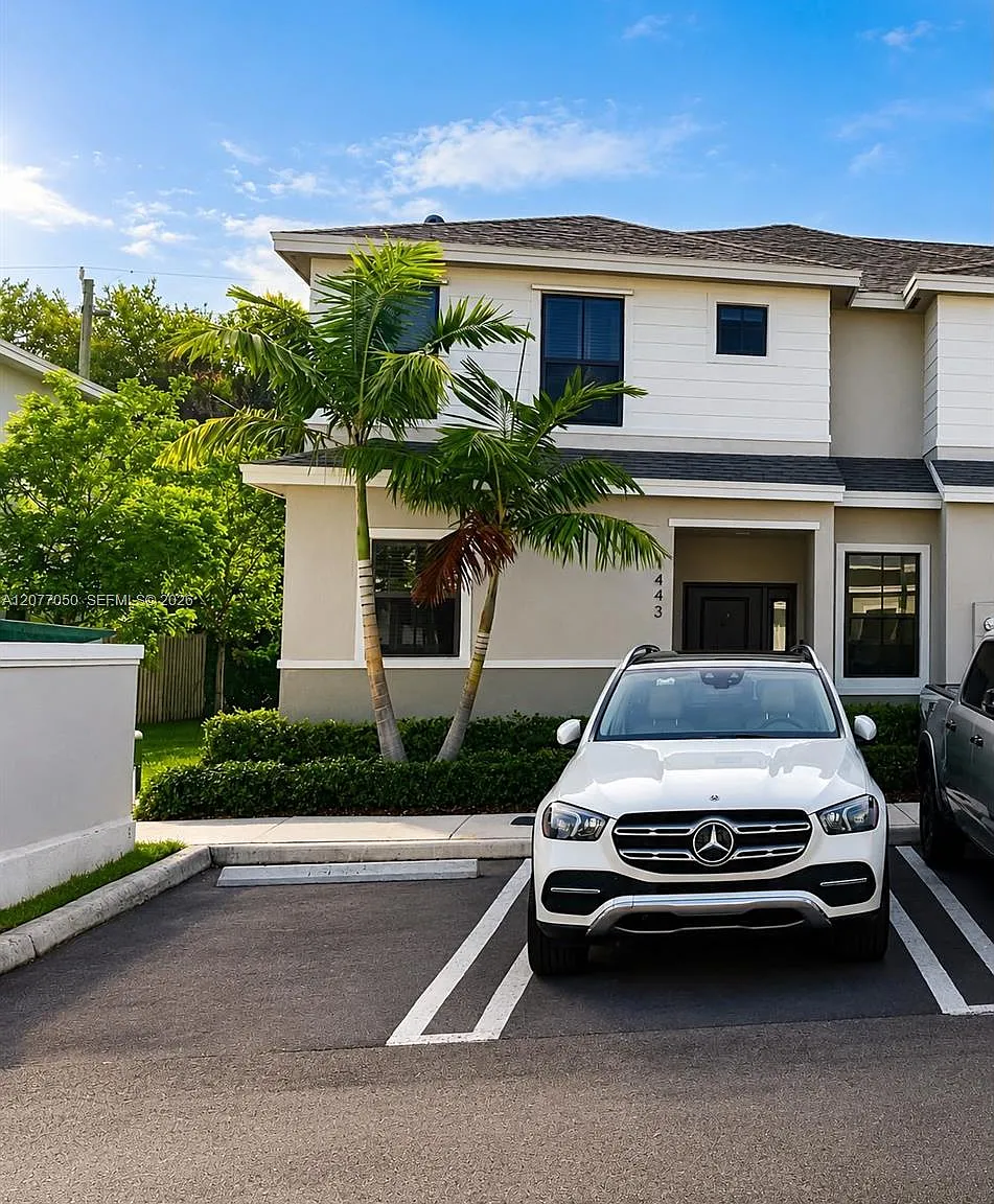 Miami Land And Developmen — Photo 1