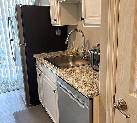 Pantry, DW, refrigerator 