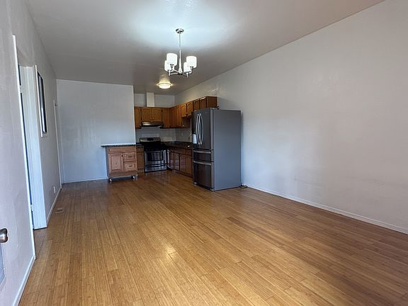 5th image of 1107 Hampshire St #B