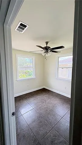 1816 Stafford St — Photo 8