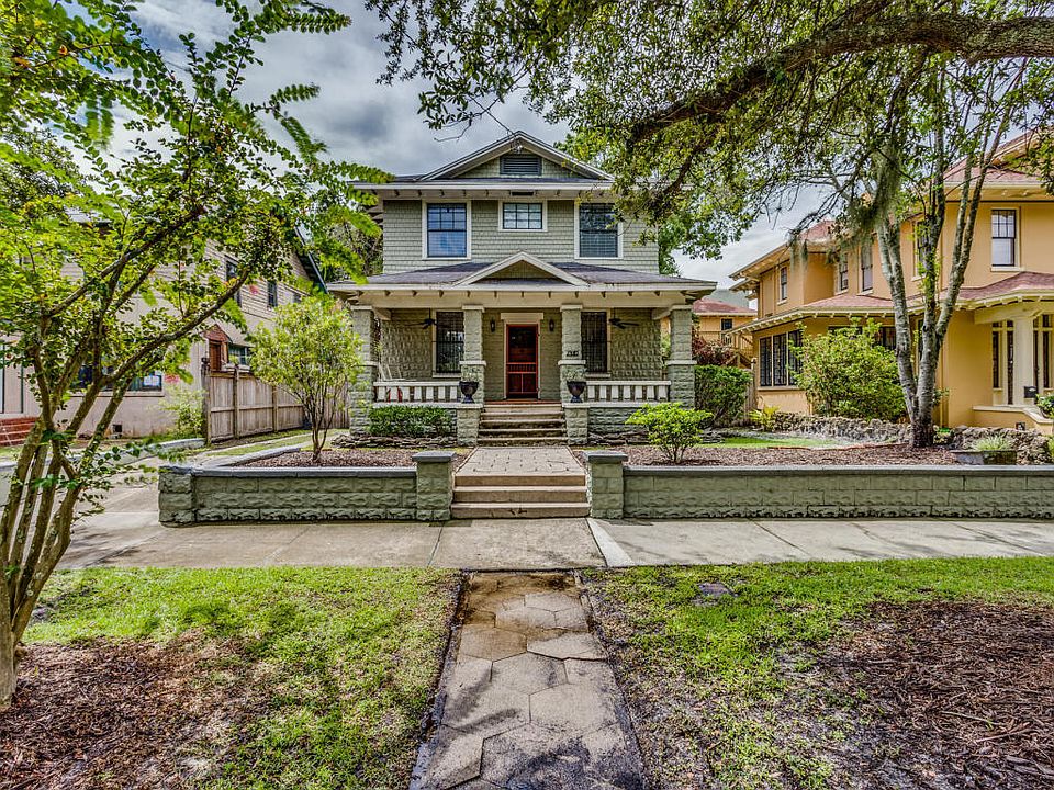 1st image of 2542 Herschel St