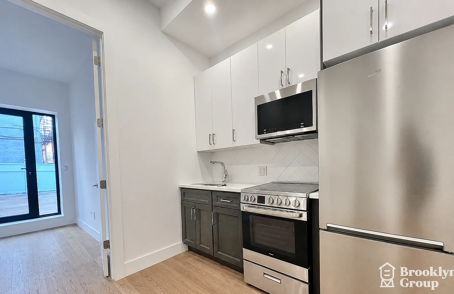 435 Dekalb Avenue — Photo 3