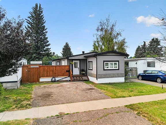 2nd image of 1410 43rd St S #22