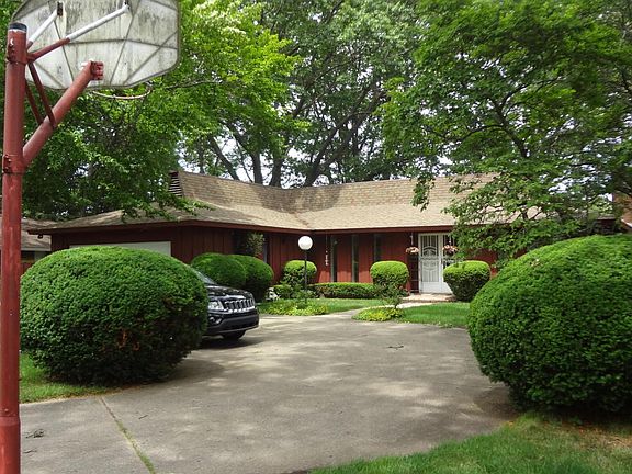 2nd image of 1650 Bayview Dr