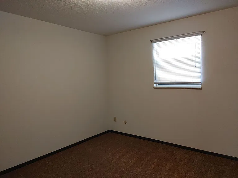 3120 Autumn Leaf Dr — Photo 7