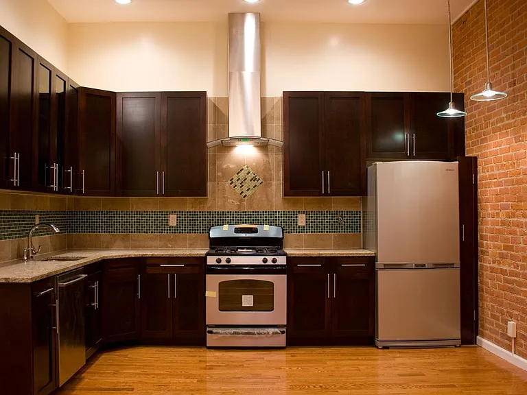 9 E 18th St #3 — Photo 1