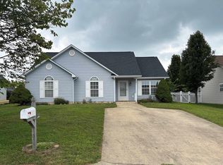 201 Chantilly Dr, Waynesboro, VA 22980