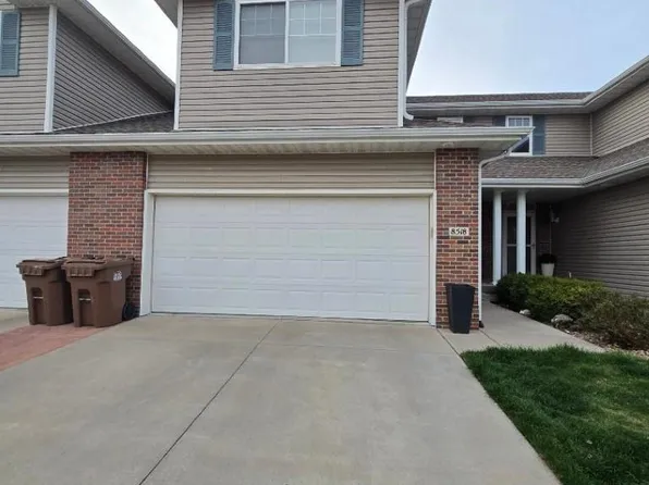 8518 Dewitt Rd, Lincoln, NE 68526