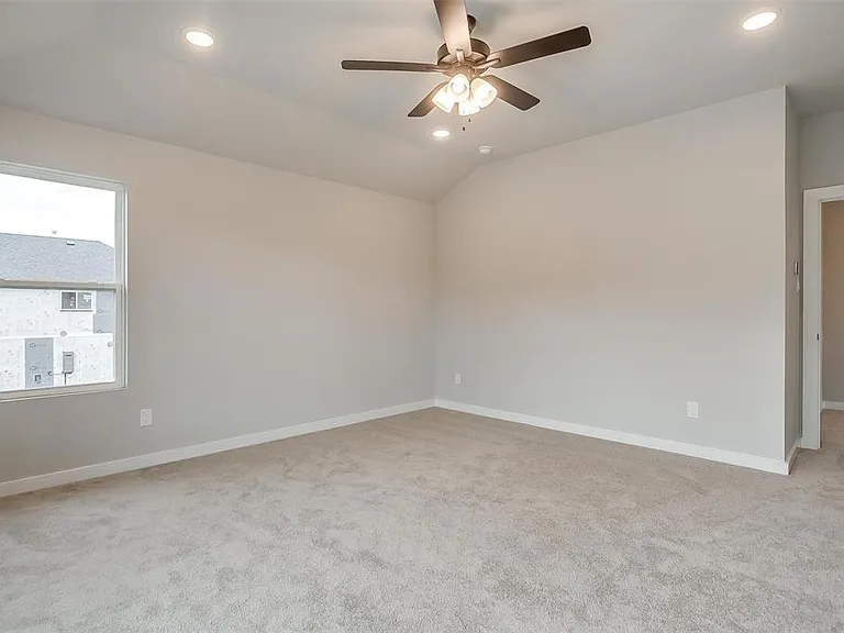 4525 Hogans Alley Dr — Photo 23