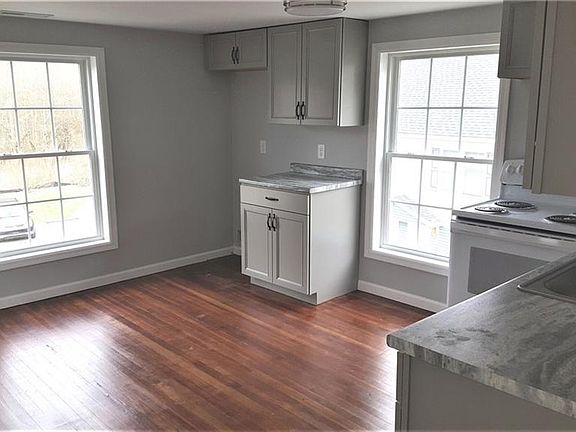 2nd image of 91 Wooster St Unit 103