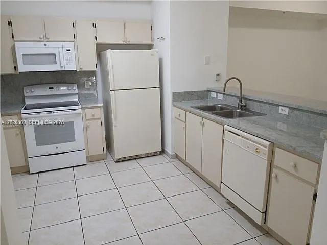 7230 NW 114th Ave #103 — Photo 14