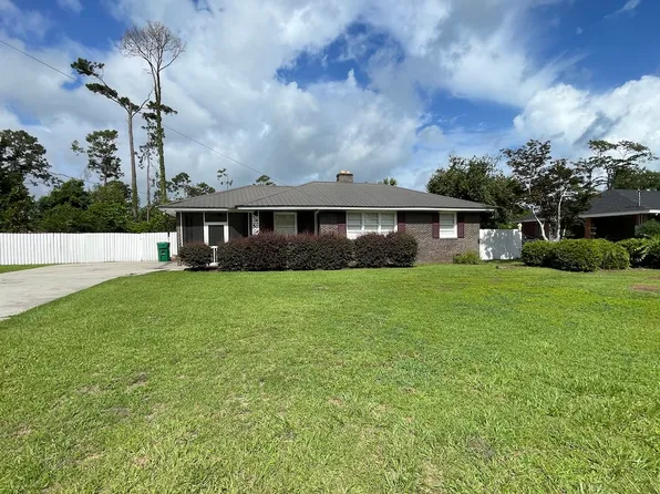 2208 White Oak Dr, Valdosta, GA 31602