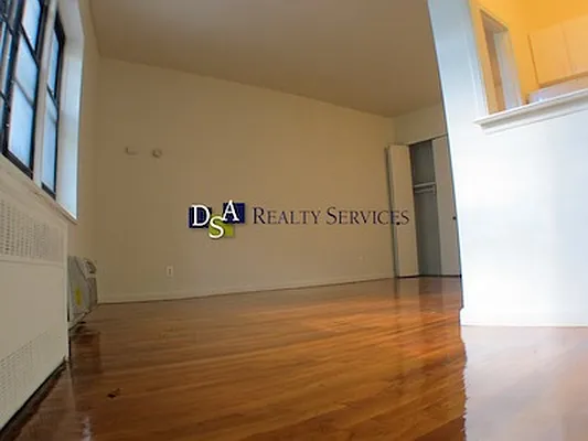 Rented by DSA Realty | media 17