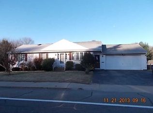 1565 Mendon Rd, Woonsocket, RI 02895