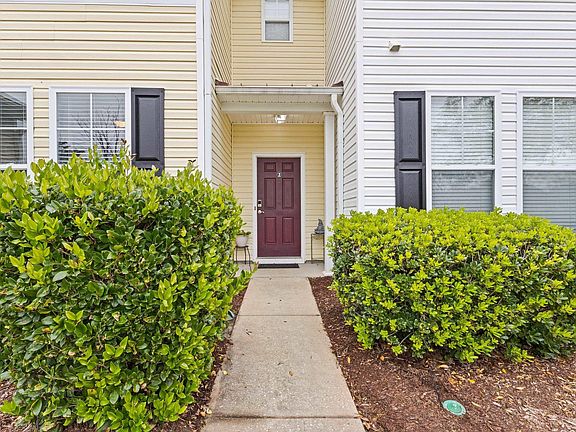 3rd image of 140 Olde Towne Way #2
