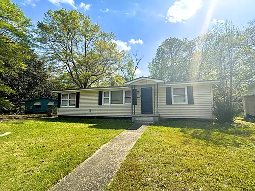 2453 Pineway Dr N Photo 1