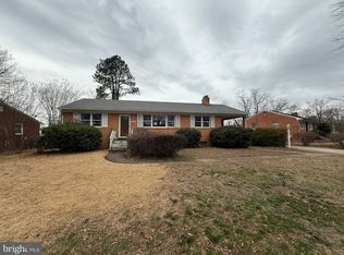 5019 Leland Dr, Oxon Hill, MD