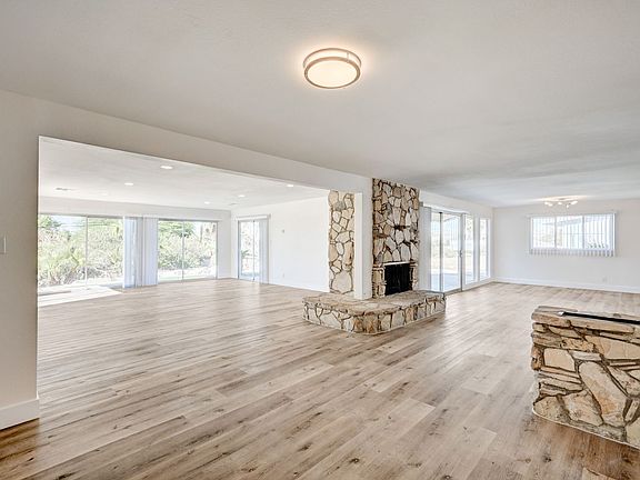 4th image of 3504 Pioneer Cir