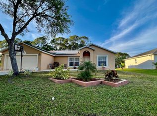 423 Harrison St SW, Palm Bay, FL 32908