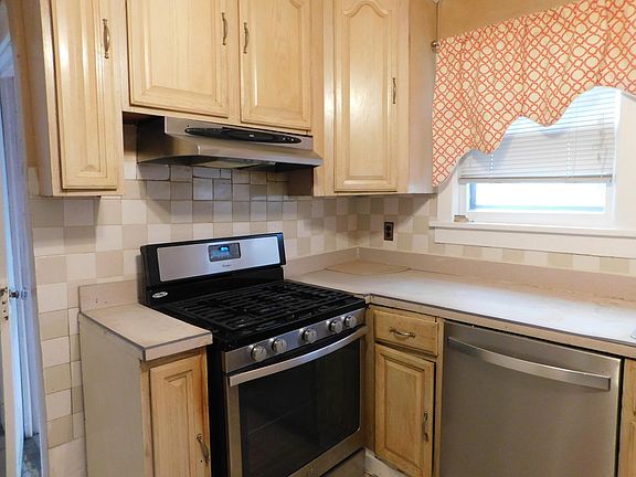 5th image of 431 Tecumseh Ave