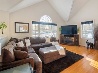 99 Washington St, Abington, MA 02351