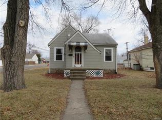 483 George St, Wood River, IL 62095